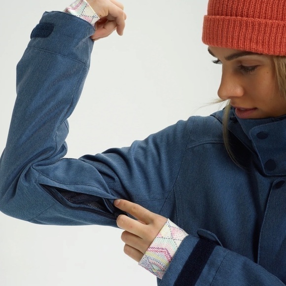 Burton Women’s Jet Set Jacket in Mood Indigo, Size Large with Thermolite - Picture 4 of 16